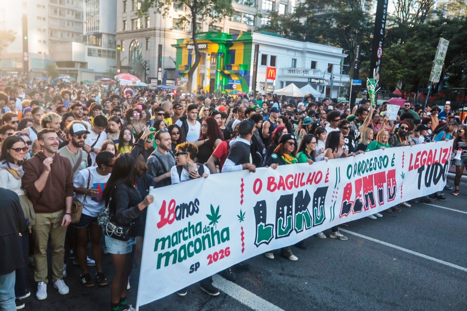 Marcha em São Paulo pede legalização da maconha