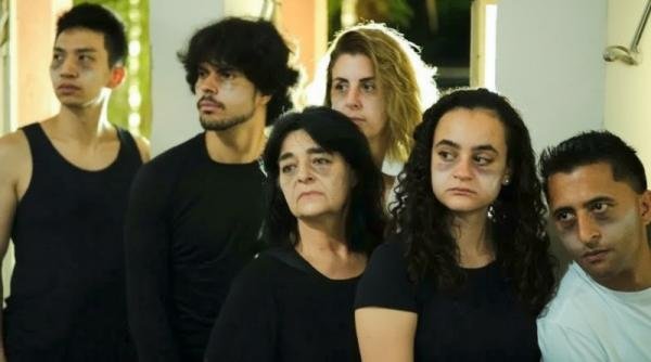 Espetáculo de formatura da Escola Viva de Artes Cênicas “Ôikas” estreia no Teatro Padre Bento