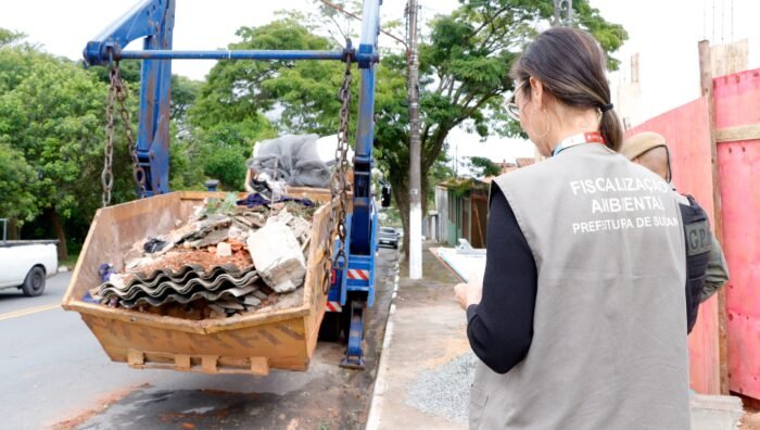 Meio Ambiente apreende mais duas caçambas irregulares e chega a 16 recolhimentos no ano